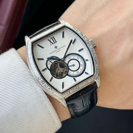 TW出品 江诗丹顿（Vacheron Constantin)马耳他系列全自动机械男士腕表 酒桶型镂空飞轮款