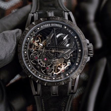 罗杰杜彼 ROGER DUBUIS （豪爵）Excalibur 王者系列男士腕表...